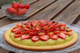 Tarte Facon Financier Aux Fraises Et A La Creme De Pistache Creme Pistache Creme Patissiere Pistache Pistache