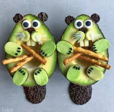 Elle Transforme Les Fruits Et Legumes En Personnages Pleins D Humour Nourriture Drole Nourriture Amusante Fruits Et Legumes