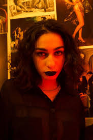 Sarah Hamad's Instagram, Twitter & Facebook