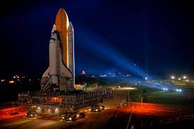 Awesome space shuttle wallpaper for desktop, table, and mobile. Space Shuttle Discovery Hd Wallpaper Hintergrund 2400x1600