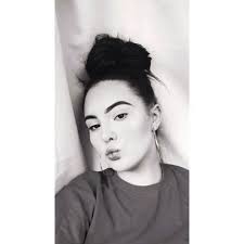 Caitlin-jade Weller (@caitlin_weller1)