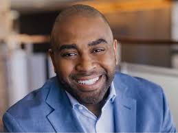 Another pastor resigns over 'moral issue' at Gateway Church