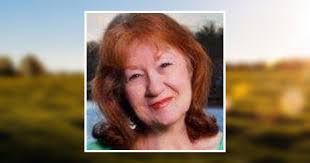 Elizabeth Tripp's Instagram, Twitter & Facebook