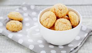 Biscuits Aux Amandes Par Academie Du Gout Recette Biscuit Noix De Coco Recette Biscuit Meilleures Recettes De Biscuits