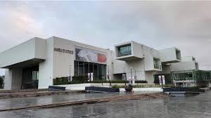 臺北市立美術館官方網站，1983年12月24日正式開館。位於臺北市圓山中山美術公園，佔地六千二百坪，全館建築共分六層─地下三層、地上三層，共有展場23間、餐廳、戶外咖啡, 藝術書店、圖書室、視聽室、哺乳室, 美術教室, 資源教室, 停車場等休憩服務空間。 åŒ—ç¾Žé¤¨å‡ºç¾ç¢ºè¨ºè€…è¶³è·¡ä»Šæ—¥é–‰é¤¨æ¸…æ¶ˆ æ±æ£®æ–°èž