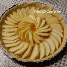 Come preparare le tartellette dolci con pasta brisée e frutta tagliate 4 dischi da 1 rotolo di pasta brisée già pronta e foderate 4 stampini per tartellette da 8 cm. Torta Di Mele Di Pasta Brise Con Marmellata Di Arance Amare Home Made Dolci Siciliani E No