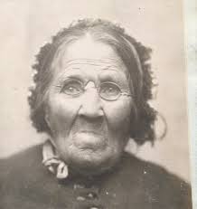 Mum Iris Newman,dead centre with her Gloucester Grove SE15 schoolfriends in  1939 after being evacuated to Sidmouth,Devon