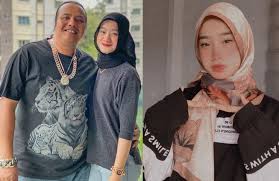 Razi asal usul lirik : Biodata Chombi Penyanyi Lagu Rindu Rindu Anak Harry Khalifah Iluminasi