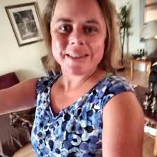 Laura Yancey's Instagram, Twitter & Facebook