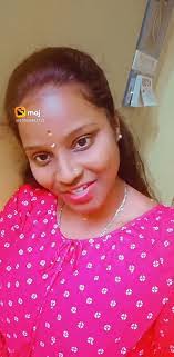 Devi Balu's Instagram, Twitter & Facebook