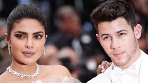 The actress wore a totally sheer gown that came. Seltsame Dinge Die Jeder An Priyanka Chopra Ignoriert News24viral