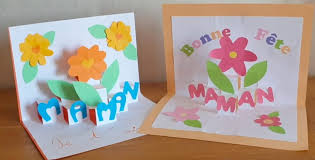 La fête des mères est une fête annuelle célébrée en l'honneur des mères dans de nombreux pays. Carte Fleurs Pop Up Pour La Fete Des Meres