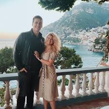 Tori Kelly's husband shares health scare update: 'We see the sun'