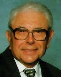 Robert Mayberry's Instagram, Twitter & Facebook