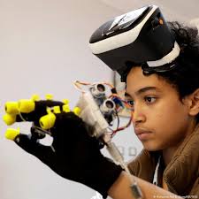 Un adolescente que crea su propio Metaverso