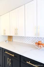 Black White And Gold Stunning Color Palette For This Mid Century Modern Kitchen Modern Kitchen Design Kitchen Renovation Modern Kitchen