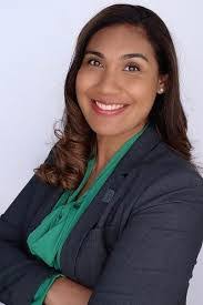 Rebecca Eads's Instagram, Twitter & Facebook