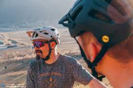 More images for cross country helm » Der Beste Mountainbike Helm 14 Modelle Im Vergleichstest Enduro Mountainbike Magazine