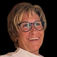 Ingrid Sternad: Kerze anzünden und kondolieren