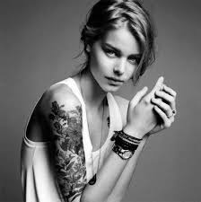 Black And White Female Flower Sleeve Tattoo Absolutely Love Her Half Sleeve Tats The Flowers Are Gorgeous Girls With Sleeve Tattoos Floral Tattoo Sleeve Half Sleeve Tattoos Designs