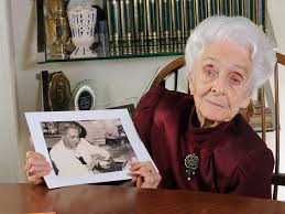 Rita levi montalcini nei decenni dal 1960 al 2000. La Rai Gira Una Fiction Su Rita Levi Montalcini A Torino