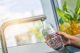 Malgré toutes les précautions, il est possible d'observer à l'occasion des changements de l'eau au robinet. Je Bois L Eau Du Robinet En Toute Securite Ales Fr