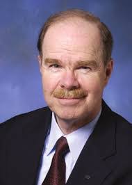 Dennis Sander's Instagram, Twitter & Facebook