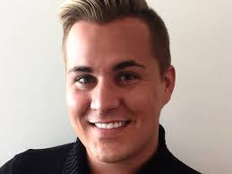 Brett Paris's Instagram, Twitter & Facebook