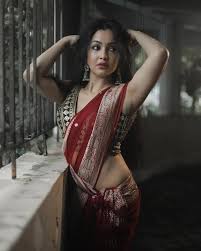 7 stunning hot viral photos of Shubhangi Atre aka Angoori Bhabhi showing  her different avatar. - SpideyPosts