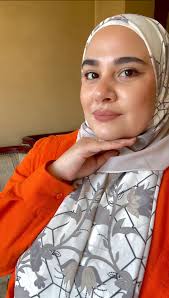 حد جرب صن بلوك اسبراي ؟؟ هل بينشف زي التونر وينفع يتحط فوقه ميكب؟؟واسم نوع  كويس