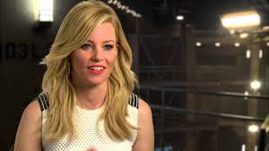 Elizabeth banks (born elizabeth irene mitchell; The Hunger Games Mockingjay Part 1 Elizabeth Banks Effie Trinket Interview Youtube