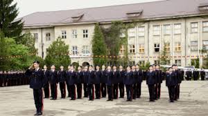 Covid la colegiul naţional militar „dimitrie cantemir din breaza urgenţă prahova a aprobat şedinţă extraordinară, suspendarea cursurilor. TanÄƒr GÄƒsit Mort In CÄƒminul Colegiului Militar Breaza Anchetatorii Au Deschis Dosar Penal