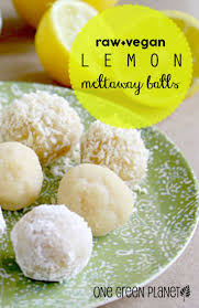 These Little Guys Are Grain Free And Also Free Of Gluten Soy Corn Dairy Egg And Refined Sugar Avec Images Desserts Vegetaliens Idee Recette Nourriture