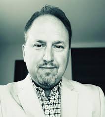 Carl Mcneill's Instagram, Twitter & Facebook