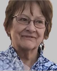 Kay Padilla's Instagram, Twitter & Facebook