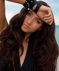 Whatever season the brown hair color never goes out of style. Pin By Teresa Hinshaw On Hair Stuffáƒ¦ Beautiful Hair Color Brown Beautiful Brown Hair Hair