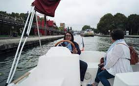 Raisons de sa construction rivière permettant. Sortir A Paris On A Teste Le Bateau Electrique De Marin D Eau Douce Le Parisien