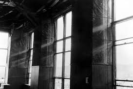 It is thought to be the residue of a person who was sitting at the entrance of hiroshima branch of sumitomo bank when the atomic bomb was dropped over hiroshima. How The Hiroshima Shadows Were Created By The Atomic Bomb