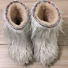 Find the right look and feel for anybody, anywhere. Ø¹ÙŠØ¯ Ø§Ù„Ù…ÙŠÙ„Ø§Ø¯ Ø·ÙŠØ§Ø± Ø®Ø§Ø¦Ø¨ Ø§Ù„Ø§Ù…Ù„ All White Furry Ugg Boots Cedarmantel Com