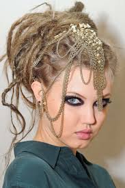 DIY Chanel PreFall 2012 Inspired Do