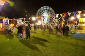 It S All Fun And Games At Sideshow Alley At Toowoomba Carnival Of Flowers Toowoomba Carnival Alley Cat