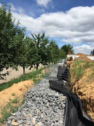 Kundenprojekt Gabionen Gartenmauer Am Hang Gabionen Gartenmauer Mauer