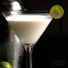 It mixes great with pineapple, coconut and. Martina Made With Malibu Rum Martina Made With Malibu Rum Simone Andreoli Malibu 2 Parts Malibu Rum 1 Part Coocnut Cream 1 Part Pineapple Juice Top With Ice And Fresh