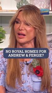 When Carrie met the Queen! Book Worms 📕 🐛 united today as #SATC star  Sarah Jessica Parker , who's in London to judge the Booker Prize Award  @thebookerprizes met Queen Camilla .