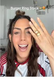 Nadinegoubran Ring Burger￼