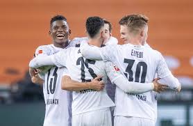 Han spiller hovedsageligt som angriber for mönchengladbach i bundesliga. Gladbach Klub Stellt Sich Nach Angeblicher Embolo Partynacht Hinter Spieler Watson