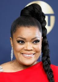 Vanessa Oakley's Instagram, Twitter & Facebook