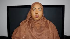 Tahriib ajakis iyo jeeri qosol iyo qaraaxo badan. Waamaxay Siil