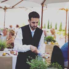 With dynamo, foxes, nina cranstoun, ian brown. Exclusive Italy Weddings On Instagram Dynamo The Magician Entertaining Guests Exclusiveitalyweddings Dyna Wedding Entertainment The Magicians Italy Wedding