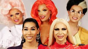 Twelve all stars arrive to compete for $100,000 and a chance to become the first inductee into rupau's drag race hall of fame. The Queens Of Rupaul S Drag Race All Stars 4 Take A Buzzfeed Quiz Youtube